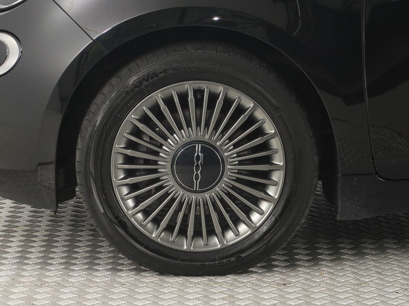 Fiat 500e, 2022