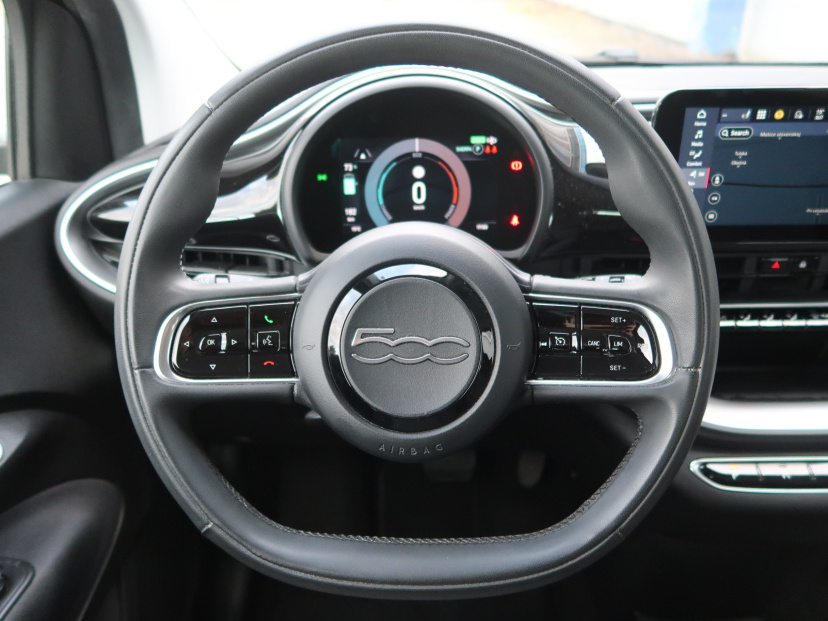 Fiat 500e, 2022