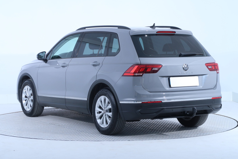 Volkswagen Tiguan, 2021