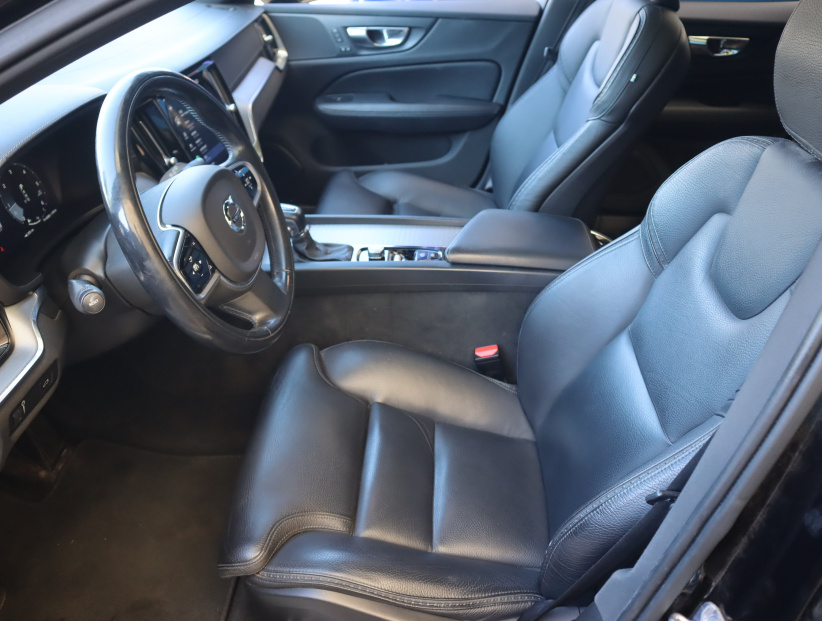 Volvo V60 Cross Country, 2019
