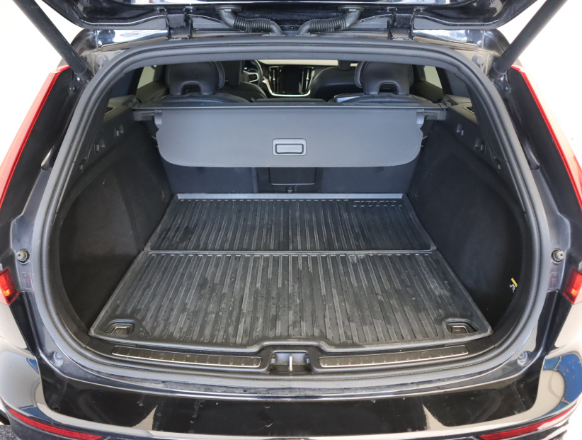 Volvo V60 Cross Country, 2019
