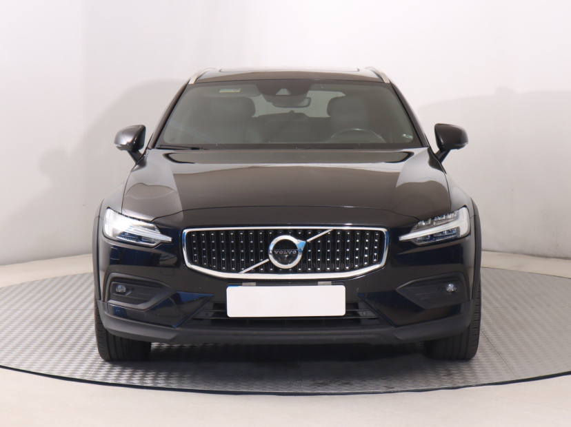 Volvo V60 Cross Country, 2019