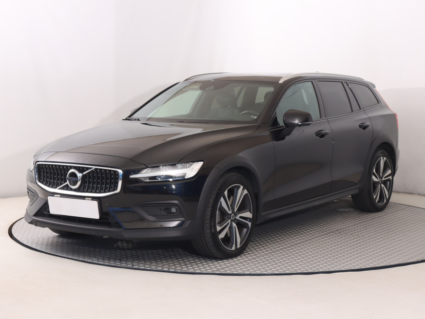 Volvo V60 Cross Country, 2019