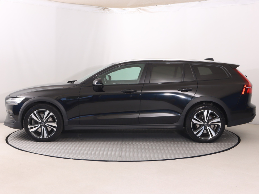 Volvo V60 Cross Country, 2019
