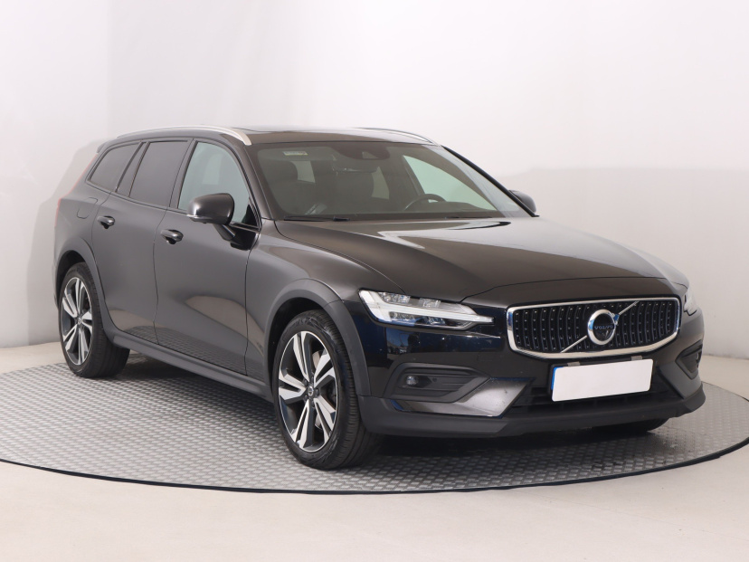 Volvo V60 Cross Country, 2019