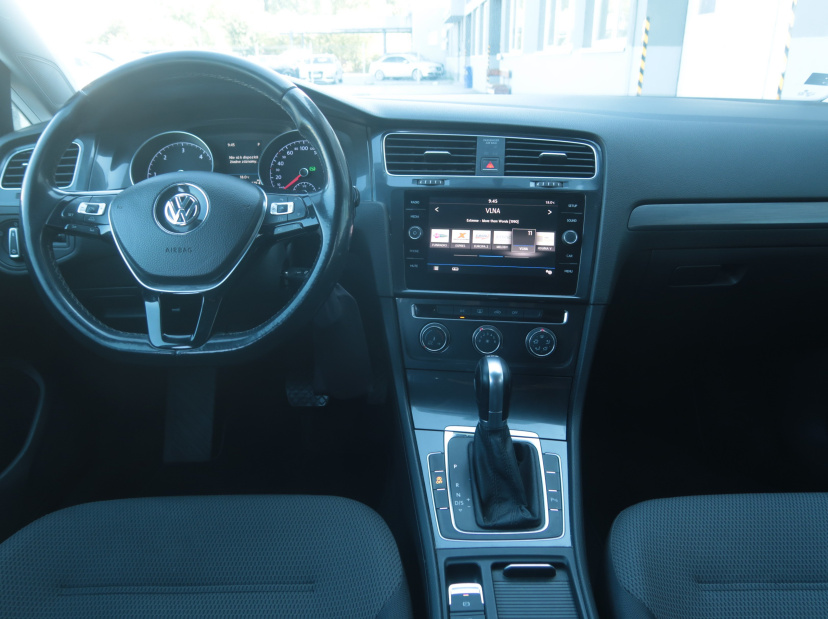 Volkswagen Golf, 2017