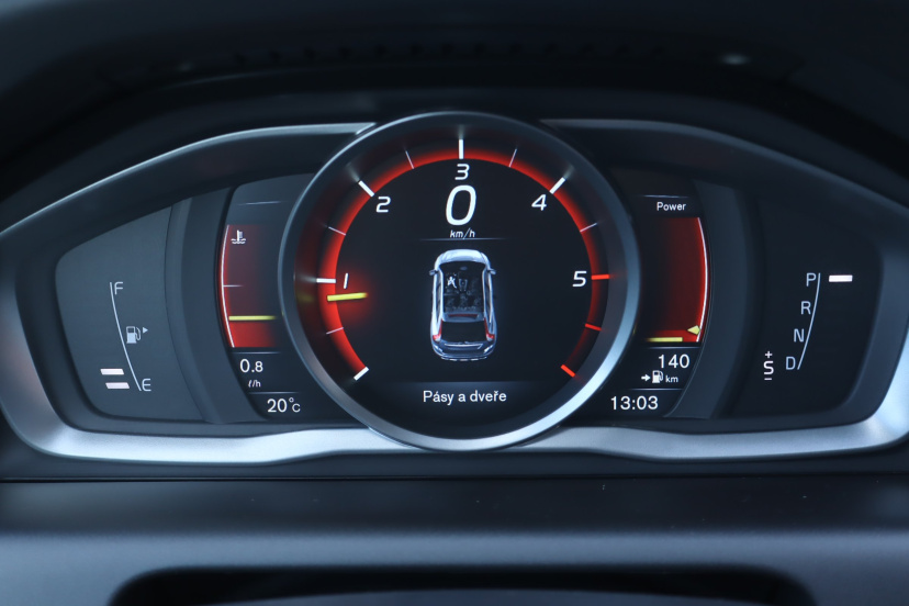 Volvo XC60, 2015