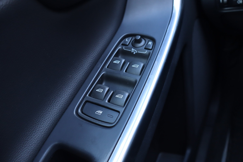 Volvo XC60, 2015