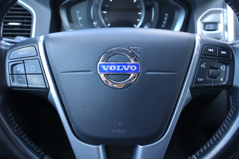 Volvo XC60, 2015