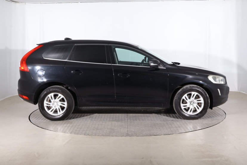 Volvo XC60, 2015
