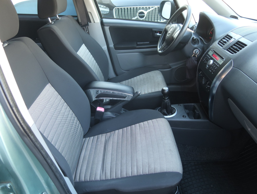 Suzuki SX4, 2013
