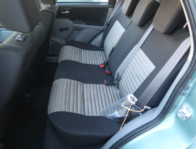 Suzuki SX4, 2013