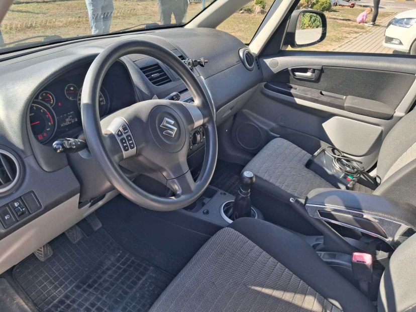 Suzuki SX4, 2013