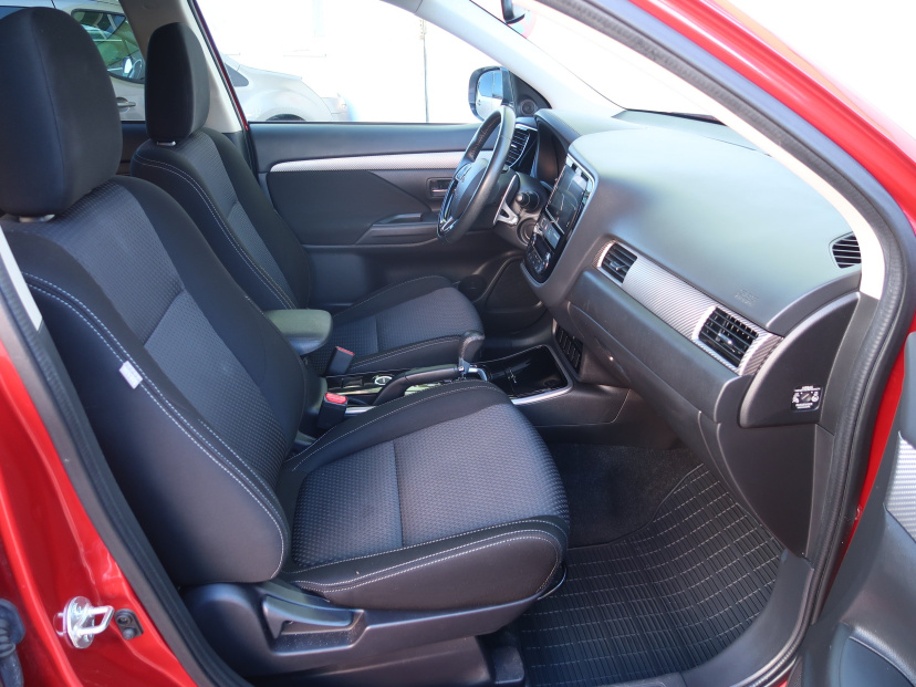 Mitsubishi Outlander, 2018