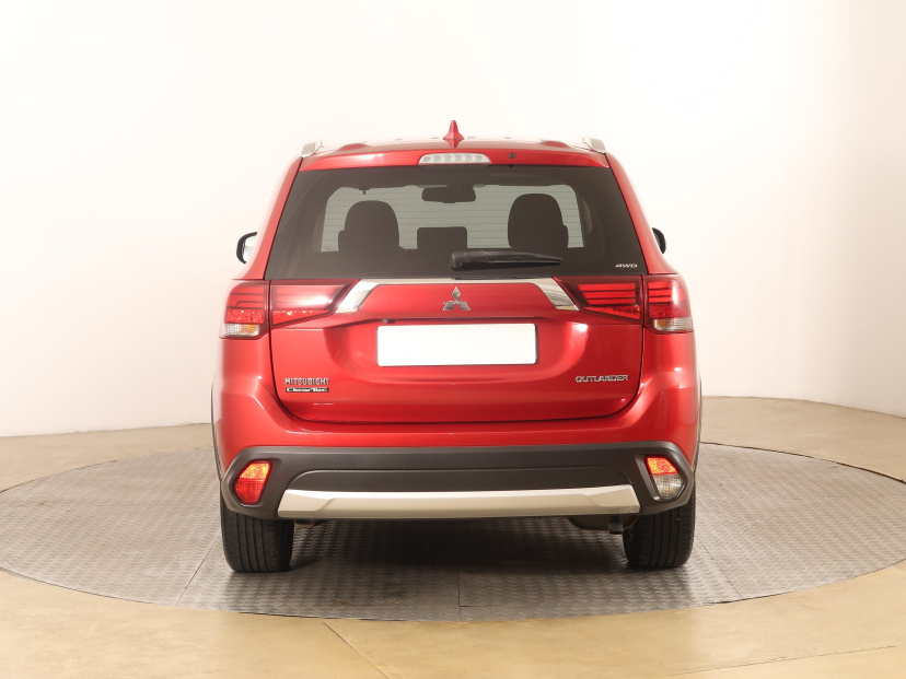 Mitsubishi Outlander, 2018