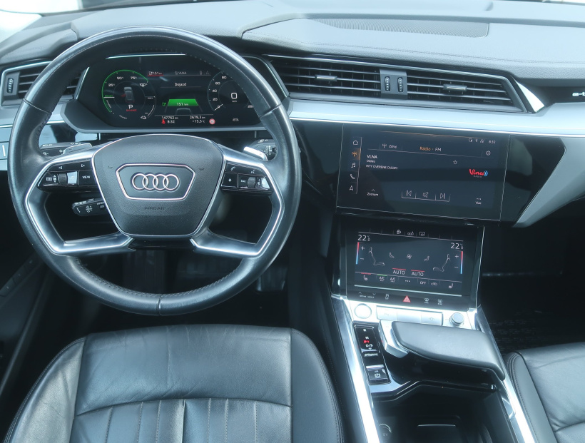 Audi e-tron, 2019