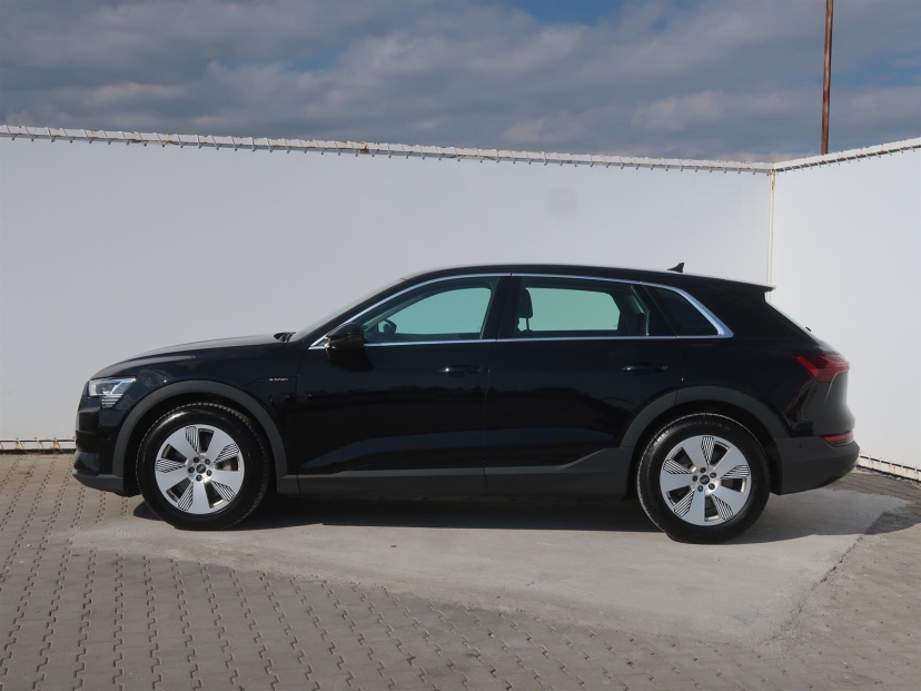 Audi e-tron, 2022