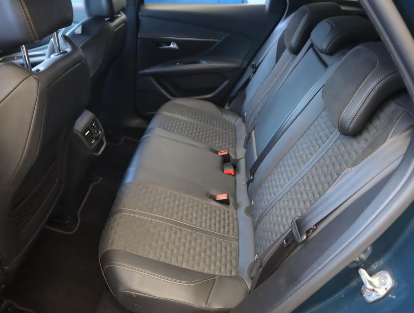 Peugeot 3008, 2021