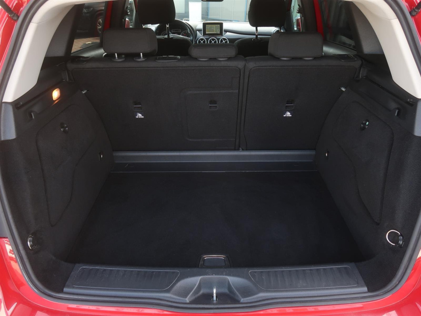 Mercedes-Benz B, 2014