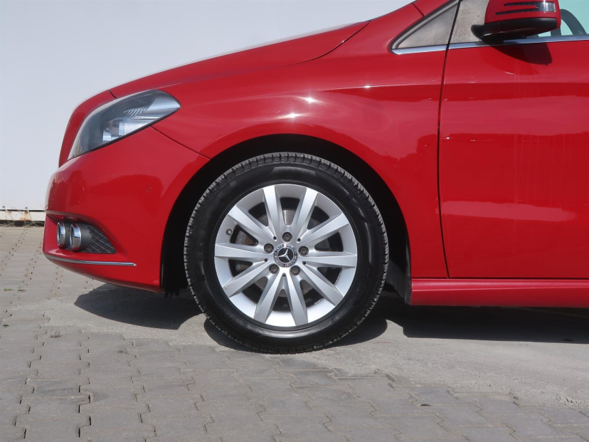 Mercedes-Benz B, 2014