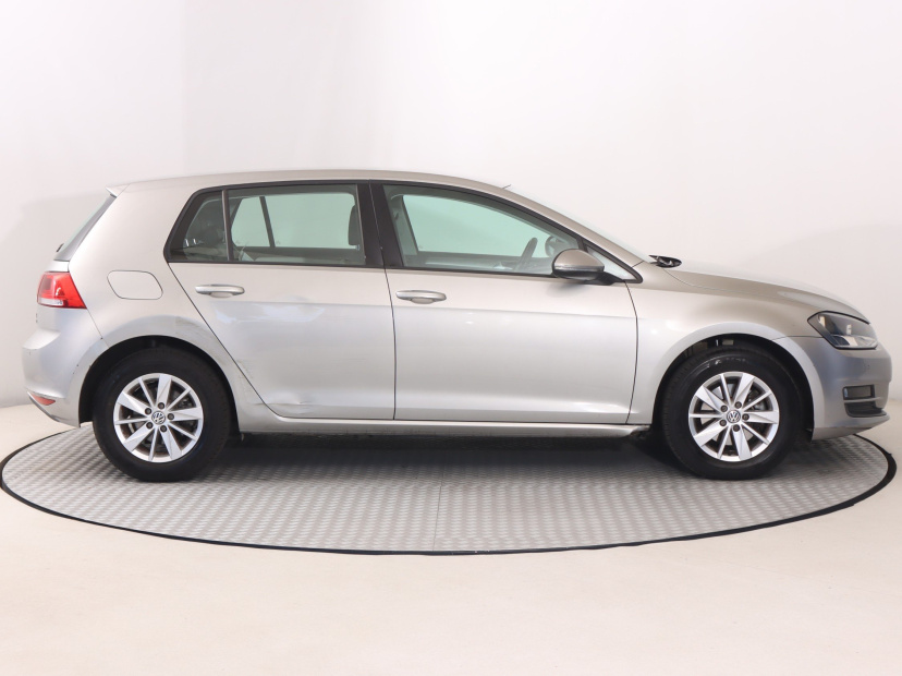 Volkswagen Golf, 2015