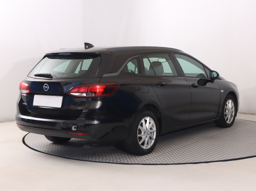 Opel Astra, 2017