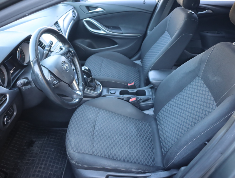 Opel Astra, 2017