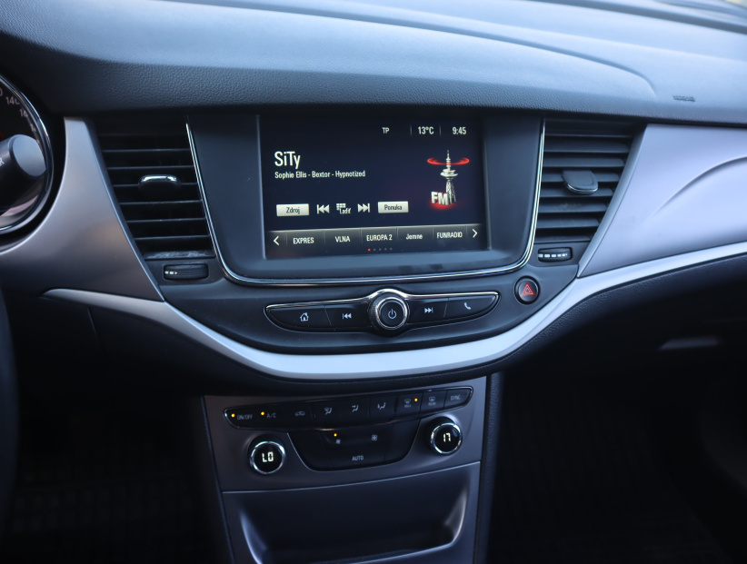 Opel Astra, 2017