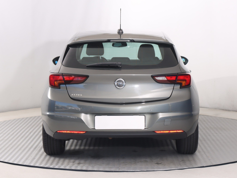 Opel Astra, 2017