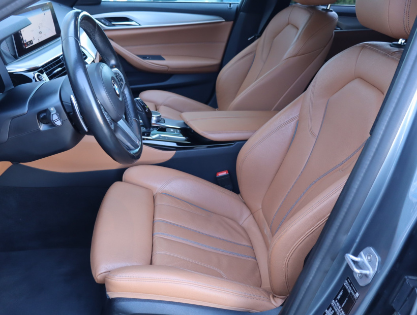BMW 5, 2019