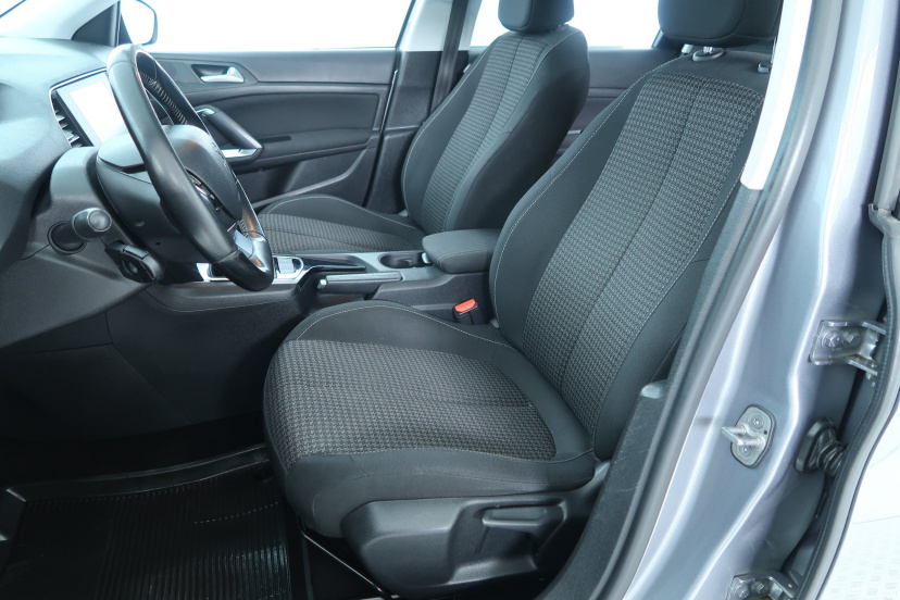 Peugeot 308, 2016