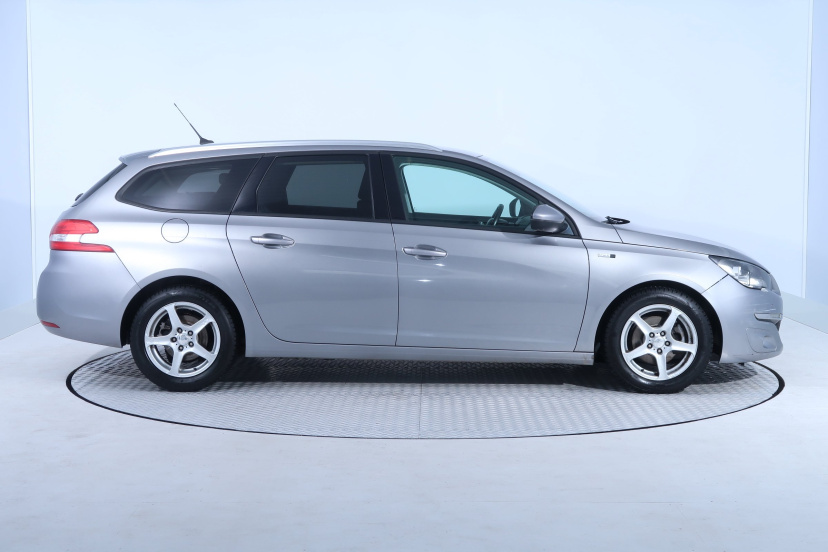 Peugeot 308, 2016