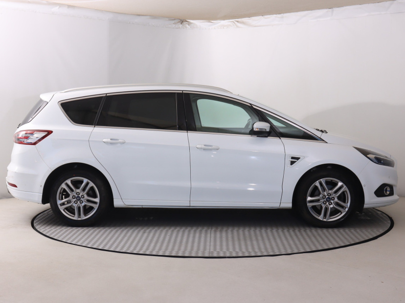 Ford S-Max, 2019