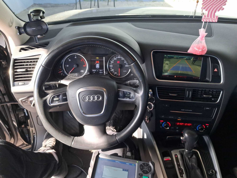 Audi Q5, 2010