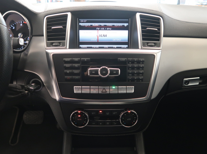 Mercedes-Benz GL, 2013