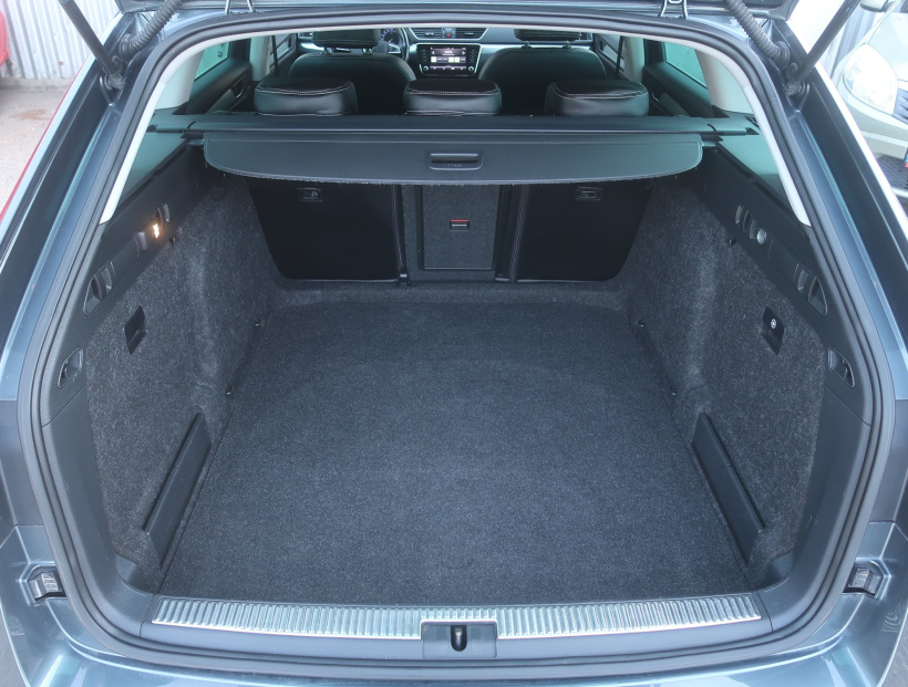 Škoda Superb, 2019