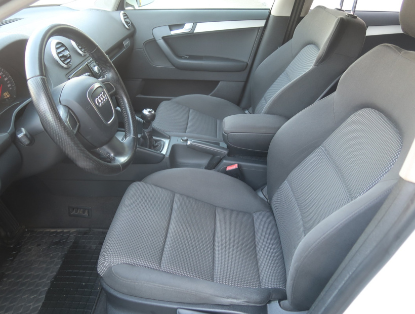 Audi A3, 2011