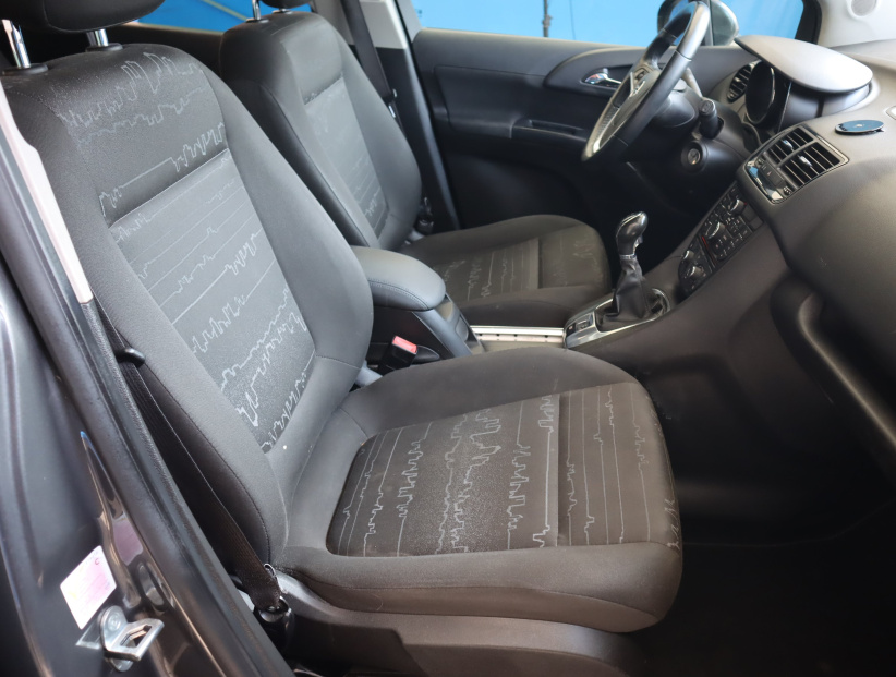 Opel Meriva, 2011