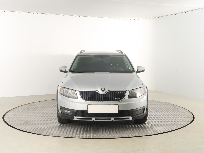 Škoda Octavia Scout, 2015