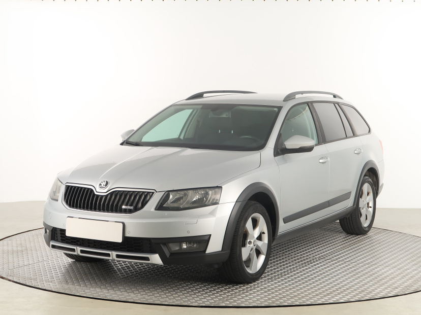 Škoda Octavia Scout, 2015
