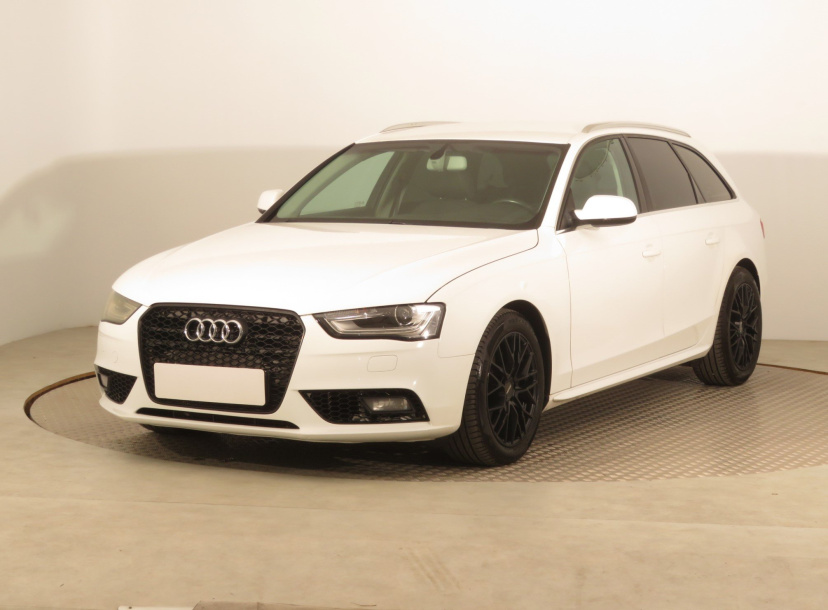 Audi A4, 2013