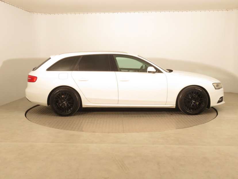 Audi A4, 2013