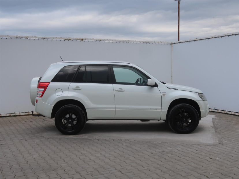 Suzuki Grand Vitara, 2009
