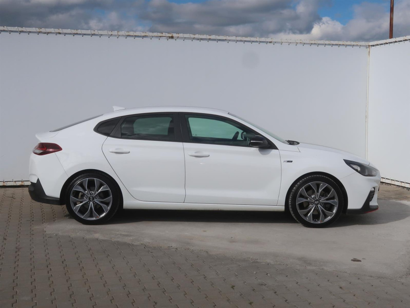 Hyundai i30 Fastback, 2019