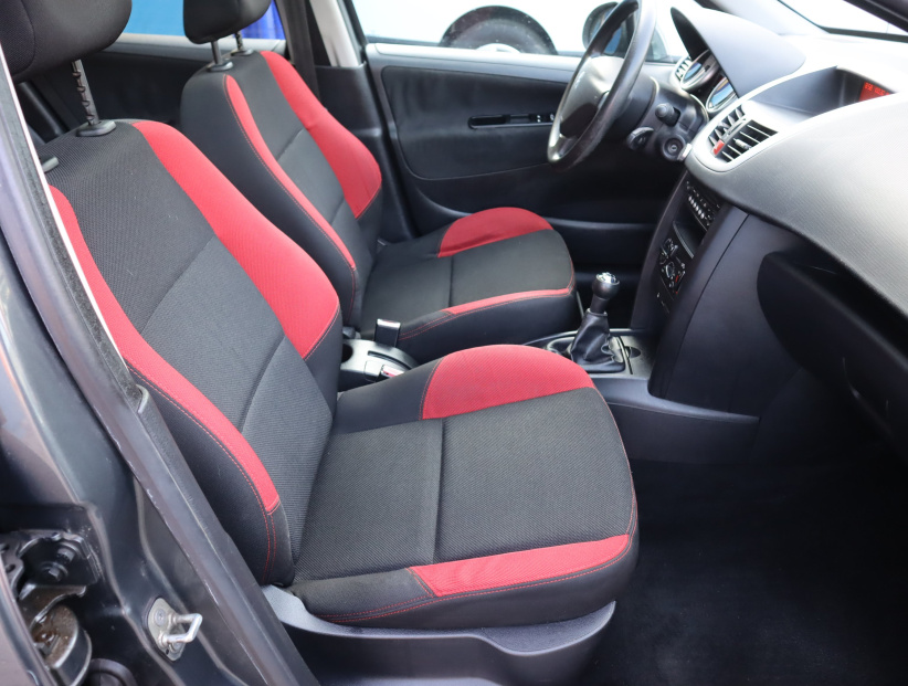 Peugeot 207, 2009
