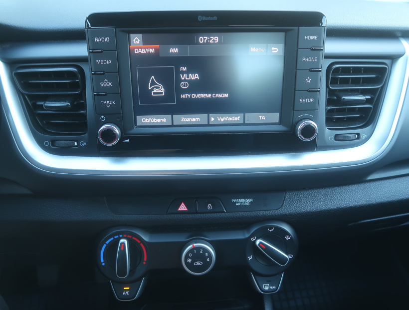 Kia Stonic, 2017