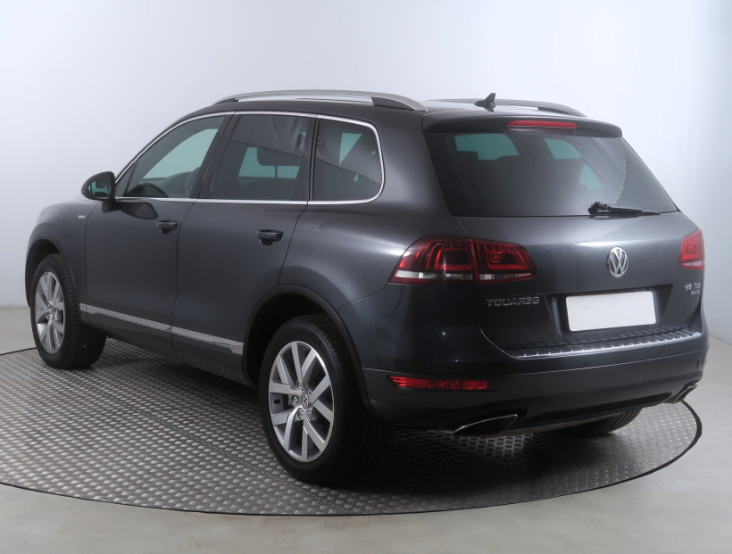 Volkswagen Touareg, 2013