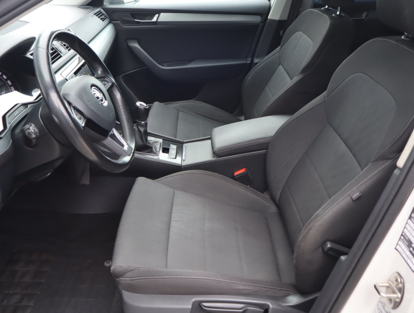 Škoda Superb, 2015