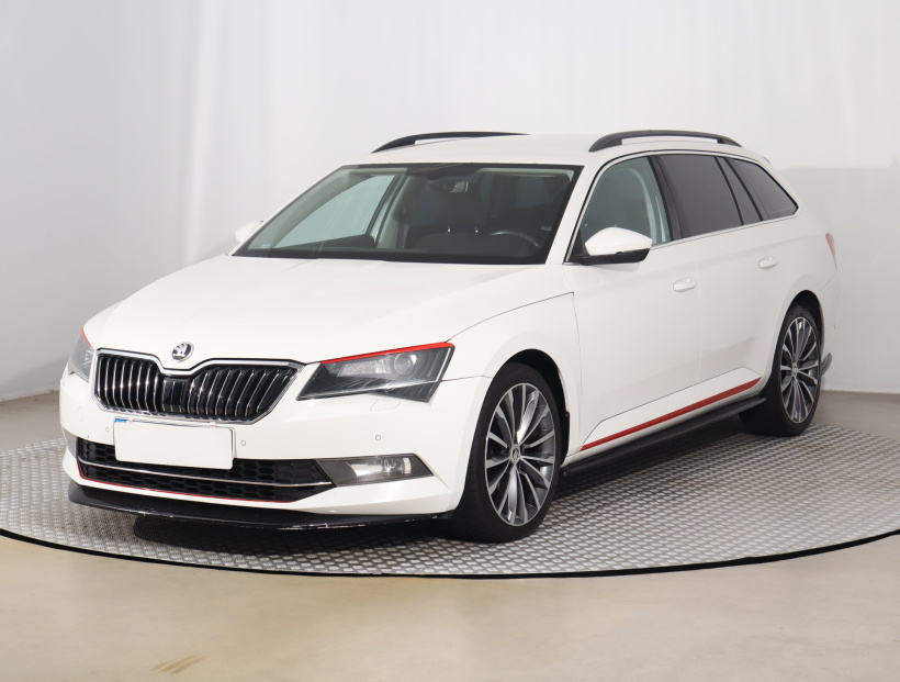 Škoda Superb, 2015