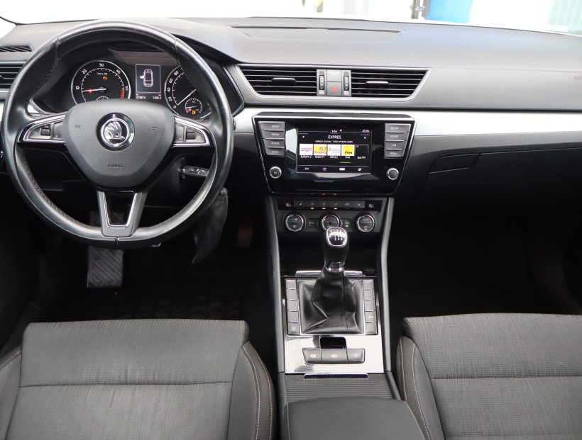 Škoda Superb, 2015
